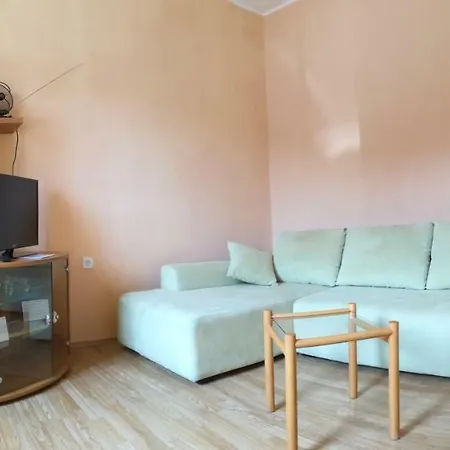 Ante Apartment *